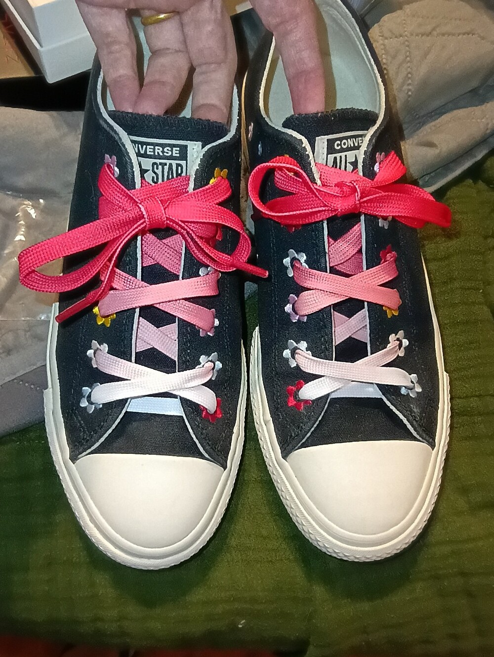 Converse Womens Black Floral-Embroidered Low Top Sneakers Sz 9 Women's - Picture 10 of 15